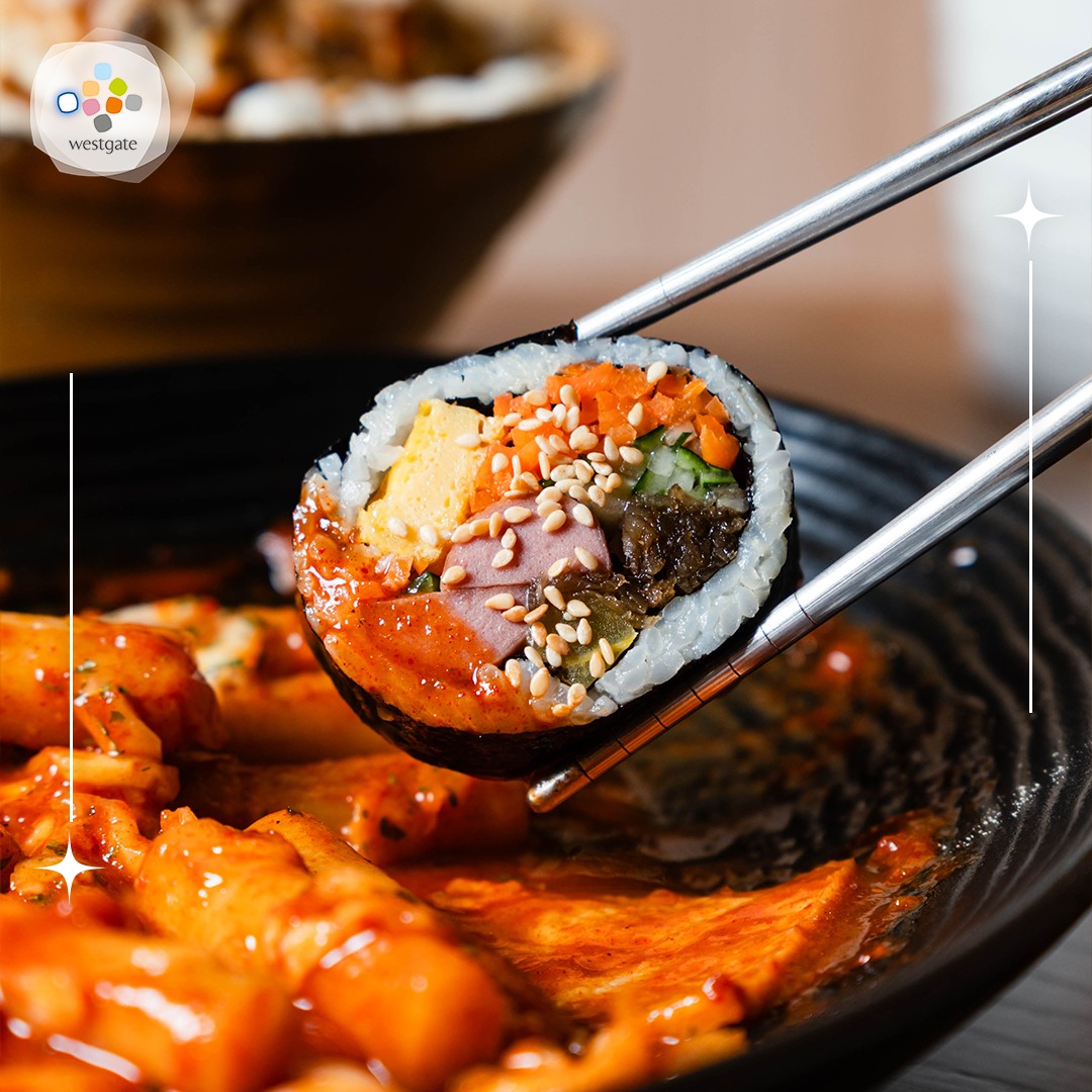 A beautifully presented bowl of bingsu, a signature Korean dessert