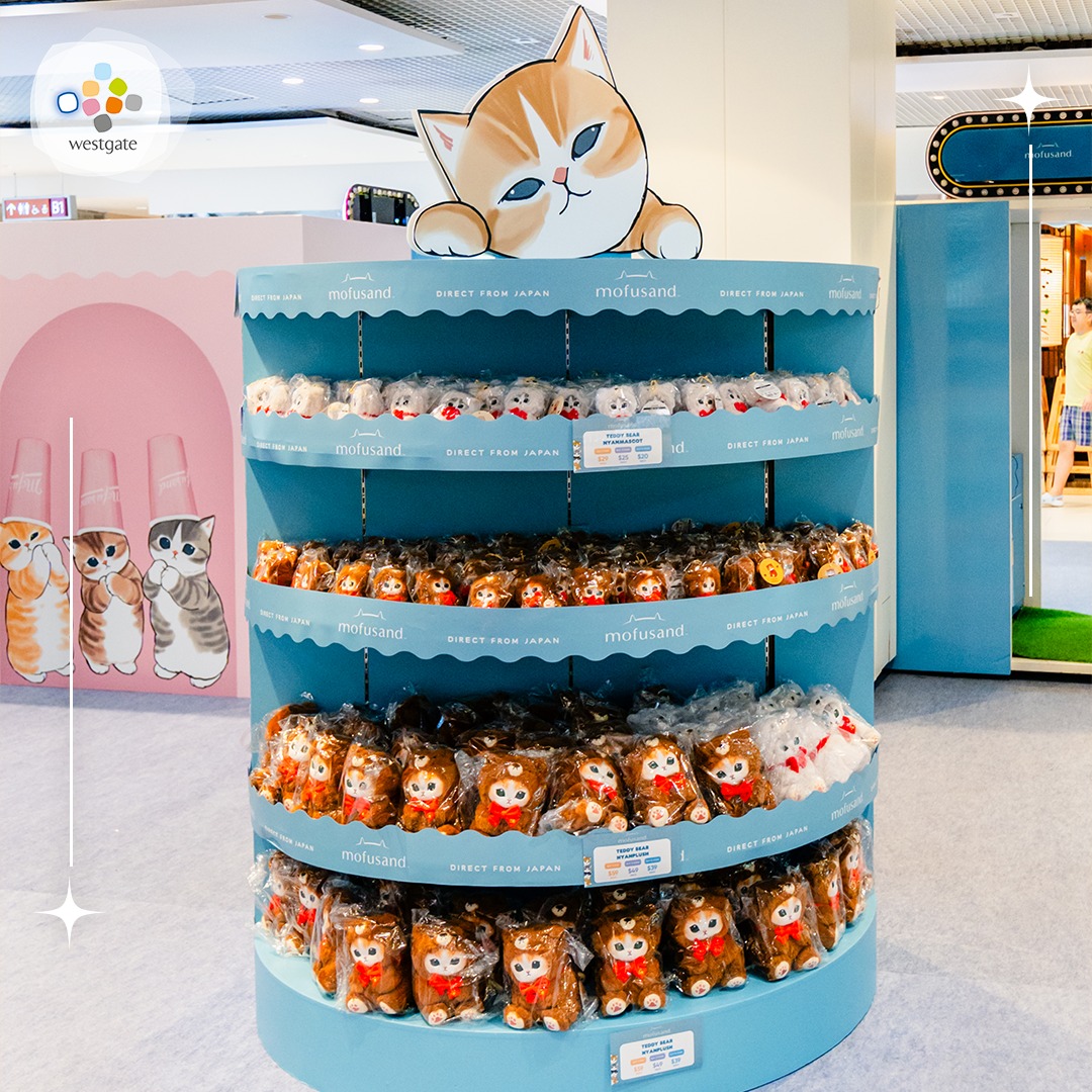 Mofusand plush toys and merchandise on display at the pop-up store