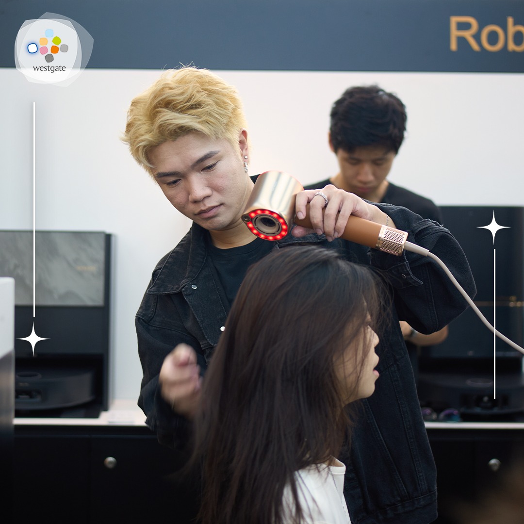 Expert demonstrating hair styling techniques